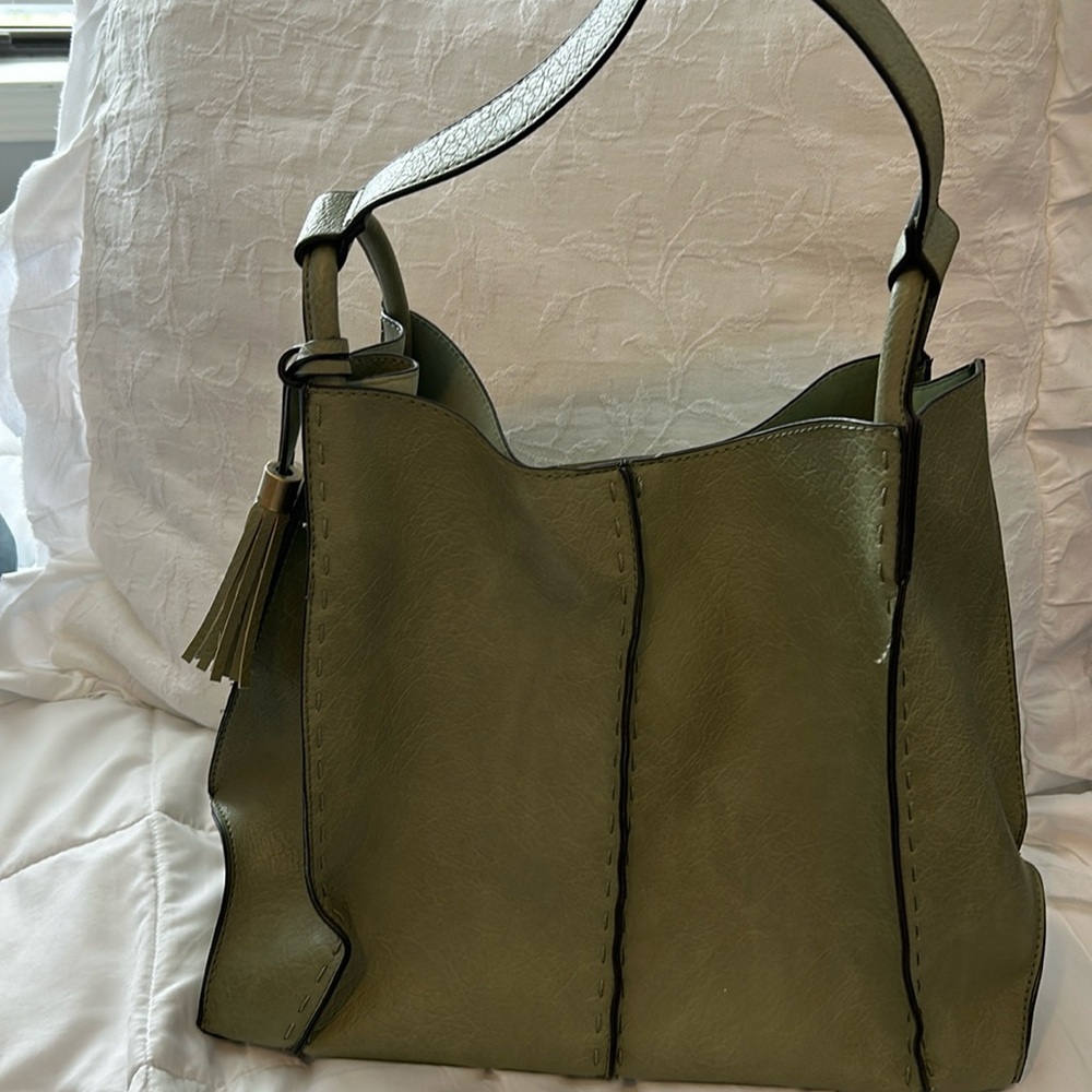 Wonderly Sage leather tote/purse